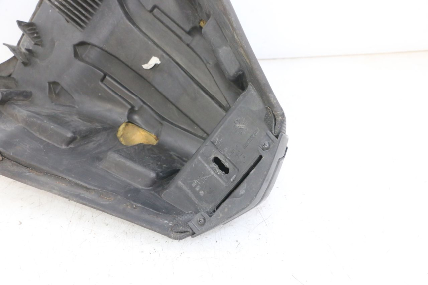 photo de SELLA ANTERIORE PEUGEOT SATELIS 125 (2013 - 2018) - Primo piano tecnico