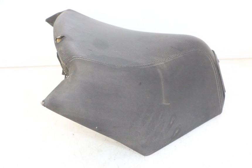 photo de SELLA ANTERIORE PEUGEOT SATELIS 125 (2013 - 2018) - Marcature e riferimenti originali