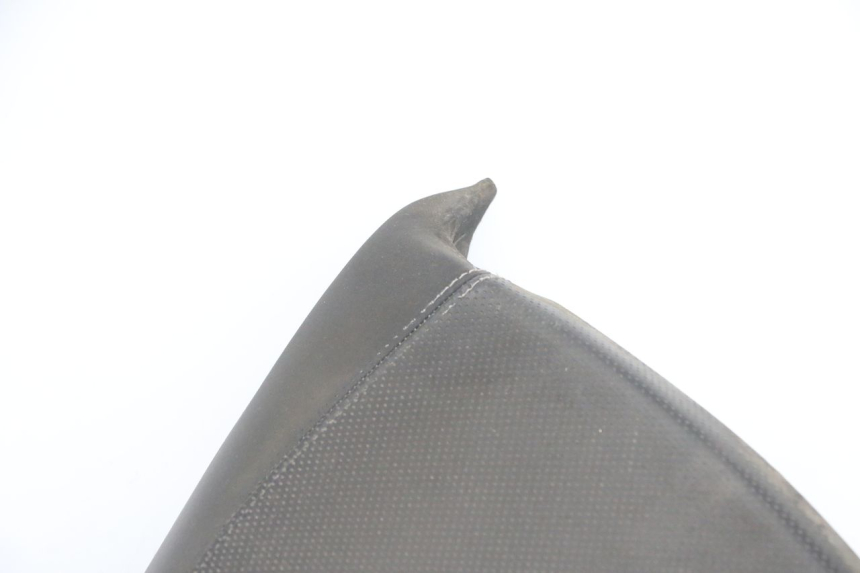 photo de SELLA ANTERIORE PEUGEOT SATELIS 125 (2013 - 2018) - Marcature e riferimenti originali