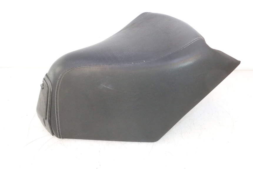 photo de SELLA ANTERIORE PEUGEOT SATELIS 125 (2013 - 2018) - Foto prodotto supplementare