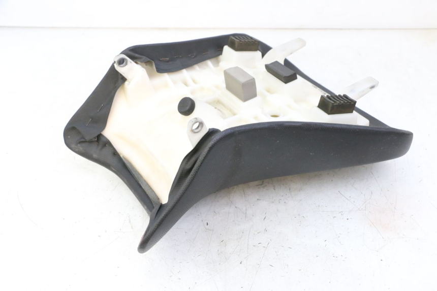 photo de SELLA ANTERIORE SUZUKI SV S 650 (2003 - 2009) - Ricambio usato controllato