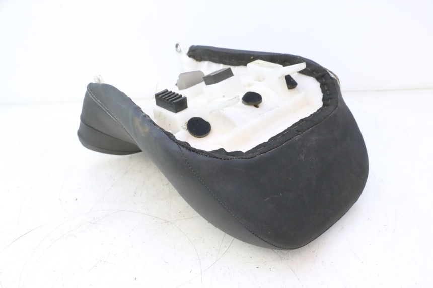 photo de SELLA ANTERIORE SUZUKI SV S 650 (2003 - 2009) - Dettaglio del componente