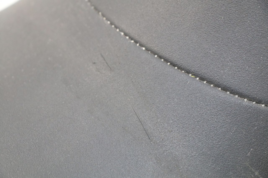 photo de SELLE ANTERIORE YAMAHA TDM ABS 900 (2002 - 2014) - Dettaglio del componente