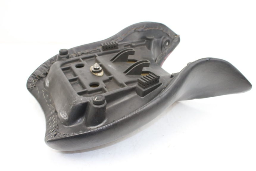 photo de SELLE ANTERIORE SUZUKI TLS TL S 1000 (1997 - 2001) - Dettaglio del componente