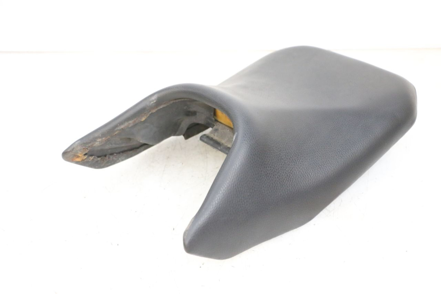 photo de SELLA ANTERIORE DAELIM VJ ROADWIN FI 125 (2008 - 2017) - Dettagli dei punti di fissaggio