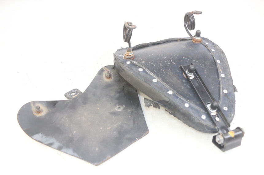 photo de SELLE ANTERIORE DAELIM VL DAYSTAR 125 (2000 - 2011) - Zoom sullo stato d'uso