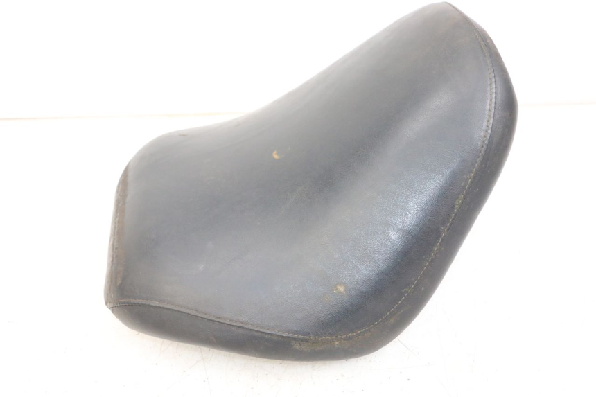 photo de SELLE ANTERIORE DAELIM VL DAYSTAR 125 (2000 - 2011) - Stato della superficie e materiale