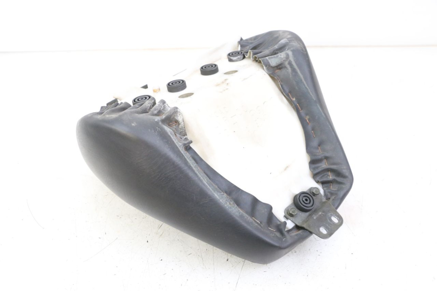 photo de SELLA ANTERIORE YAMAHA XVS DRAG STAR DRAGSTAR 650 (1997 - 2007) - Zoom sullo stato d'uso