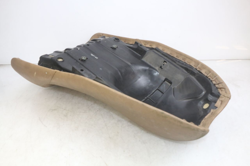 photo de SELLE ANTERIORE YAMAHA YP MAJESTY 400 (2004 - 2008) - Vista d'insieme del prodotto