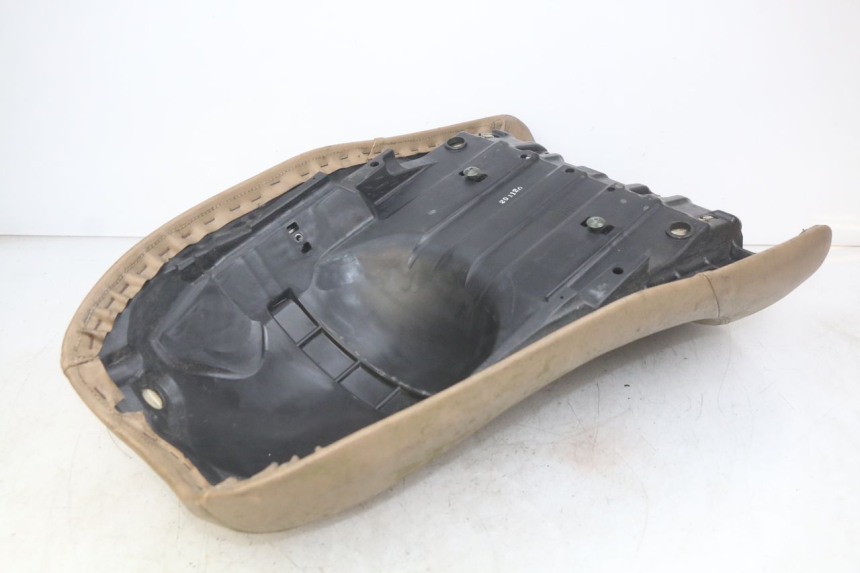 photo de SELLE ANTERIORE YAMAHA YP MAJESTY 400 (2004 - 2008) - Marcature e riferimenti originali