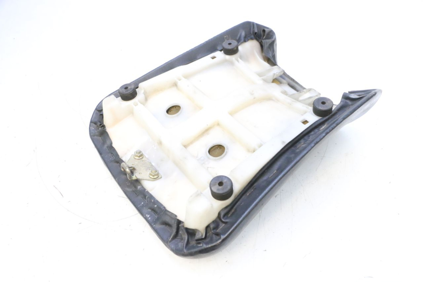 photo de SELLA ANTERIORE YAMAHA YZF R GENESIS 750 (1993 - 1998) - Primo piano tecnico