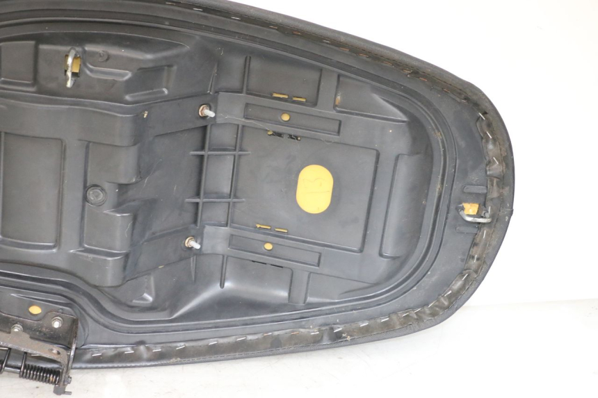 photo de SELLE JONWAY AZTRAL 125 (2008 - 2017) - Primo piano tecnico