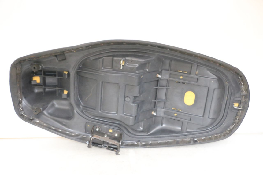 photo de SELLE JONWAY AZTRAL 125 (2008 - 2017) - Dettagli dei punti di fissaggio