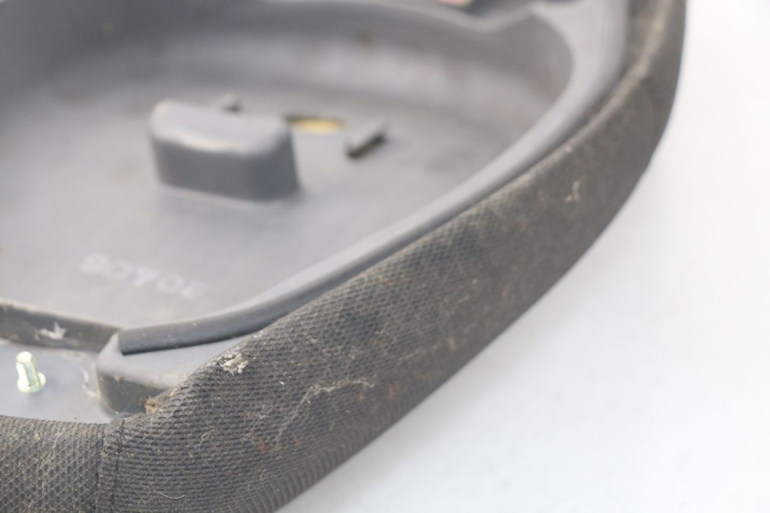 photo de SELLE PGO BIG MAX 50 (2001 - 2009) - Dettagli dei punti di fissaggio