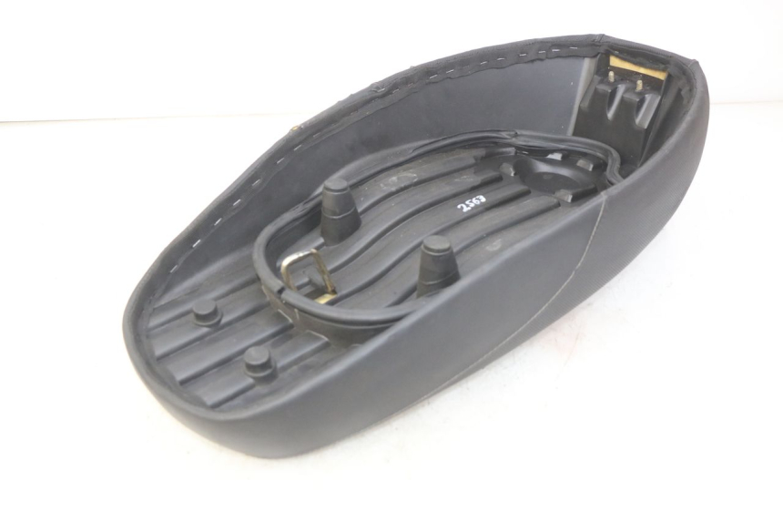 photo de SELLE MBK BOOSTER SPIRIT 50 (2004 - 2017) - Caratteristiche distintive