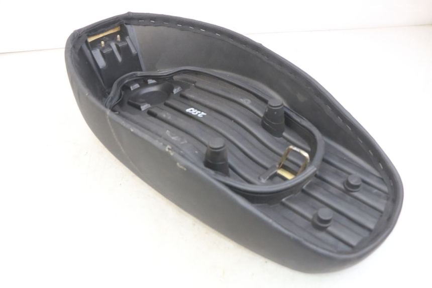 photo de SELLE MBK BOOSTER SPIRIT 50 (2004 - 2017) - Zoom sui componenti