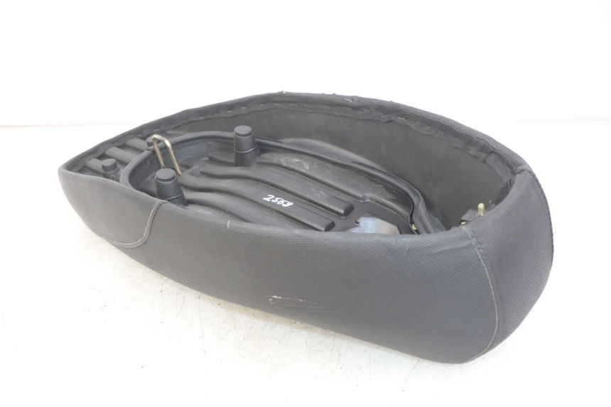 photo de SELLE MBK BOOSTER SPIRIT 50 (2004 - 2017) - Stato della superficie e materiale