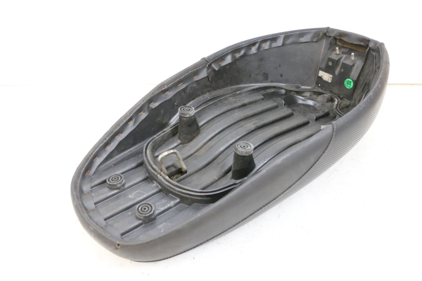 photo de SELLE MBK BOOSTER SPIRIT 50 (2004 - 2017) - Focus sulla struttura