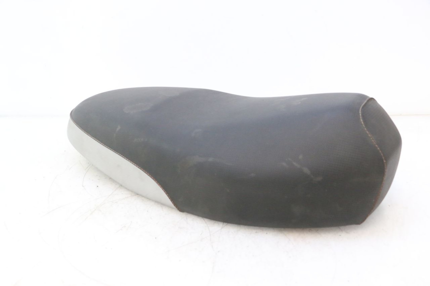 photo de SELLE MBK BOOSTER SPIRIT 50 (2004 - 2017) - Primo piano tecnico