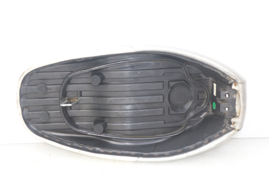 photo de SELLE MBK BOOSTER SPIRIT NAKED 50 (2004 - 2017) - Ispezione visiva dettagliata