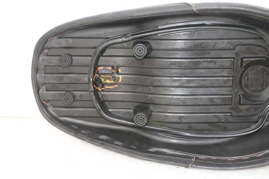 photo de SELLE MBK BOOSTER SPIRIT NAKED 50 (2004 - 2017) - Altra vista dell'articolo