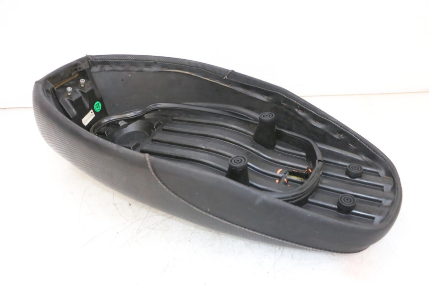 photo de SELLE MBK BOOSTER SPIRIT NAKED 50 (2004 - 2017) - Dettagli dei punti di fissaggio