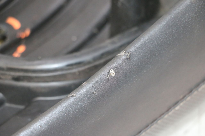 photo de SELLE MBK BOOSTER SPIRIT NAKED 50 (2004 - 2017) - Marcature e riferimenti originali