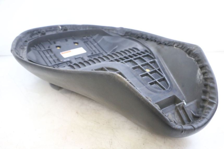 photo de SELLE SUZUKI BURGMAN 125 (2007 - 2014) - Altra angolazione