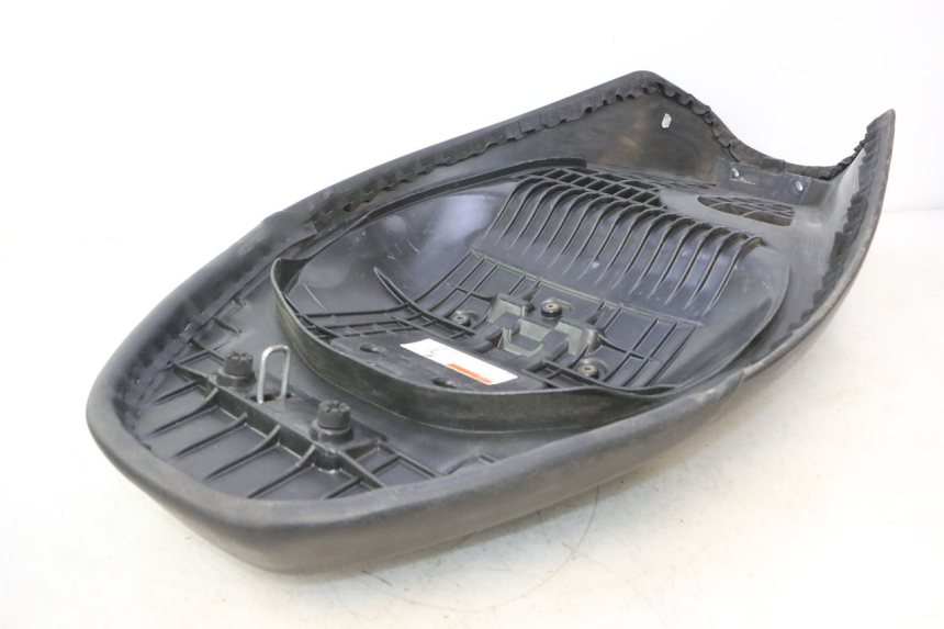 photo de SELLE SUZUKI BURGMAN 125 (2007 - 2014) - Zoom sui componenti