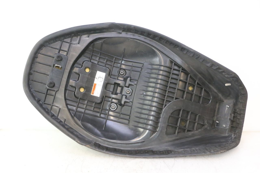 photo de SELLE SUZUKI BURGMAN 125 (2007 - 2014) - Focus sulla struttura
