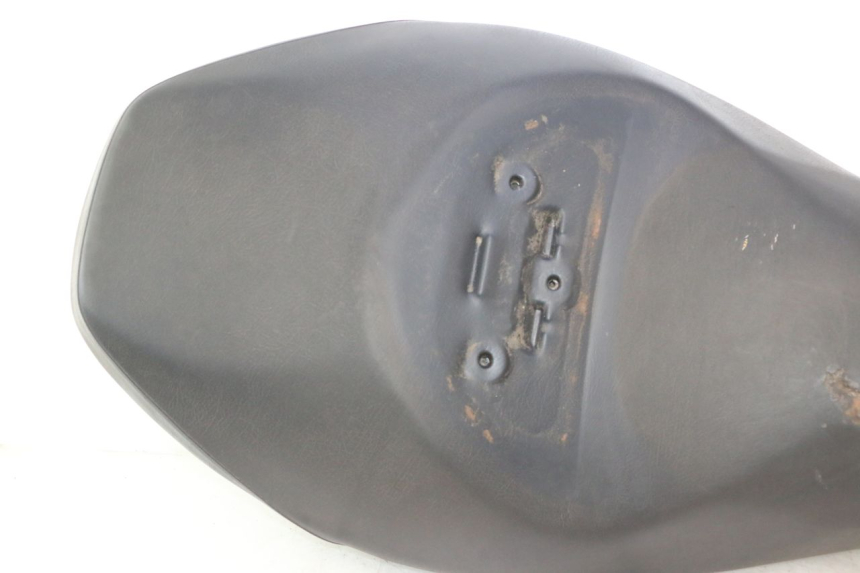photo de SELLE SUZUKI BURGMAN 125 (2007 - 2014) - Angolazione alternativa