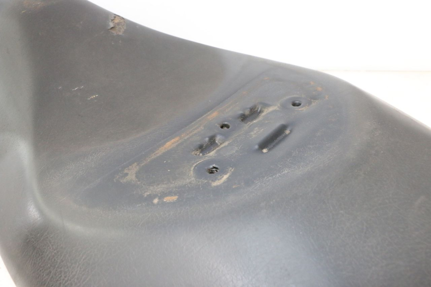 photo de SELLE SUZUKI BURGMAN 125 (2007 - 2014) - Zoom sullo stato d'uso