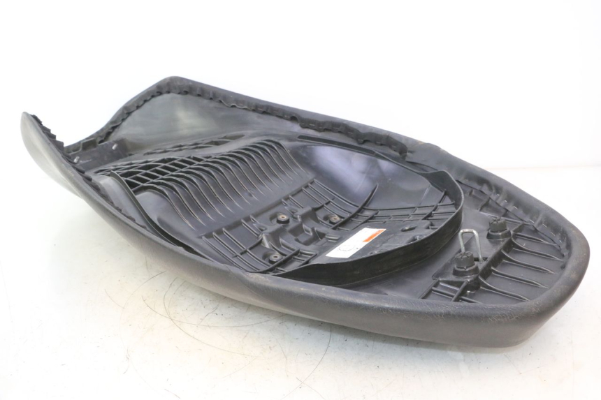 photo de SELLE SUZUKI BURGMAN 125 (2007 - 2014) - Ricambio usato controllato