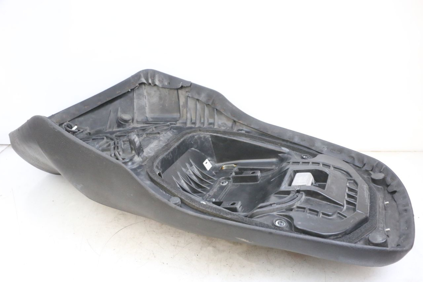 photo de SELLA SUZUKI BURGMAN EXECUTIVE ABS 650 (2006 - 2012) - Primo piano ad alta risoluzione