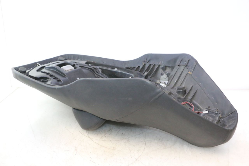 photo de SELLA SUZUKI BURGMAN EXECUTIVE ABS 650 (2006 - 2012) - Ricambio usato controllato