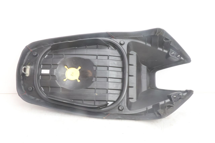 photo de SELLA YAMAHA BW'S BWS 125 (2010 - 2013) - Stato della superficie e materiale