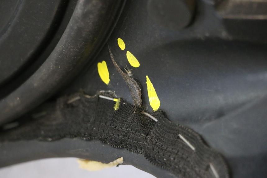 photo de SELLA BMW C SPORT 650 (2015 - 2021) - Stato della superficie e materiale