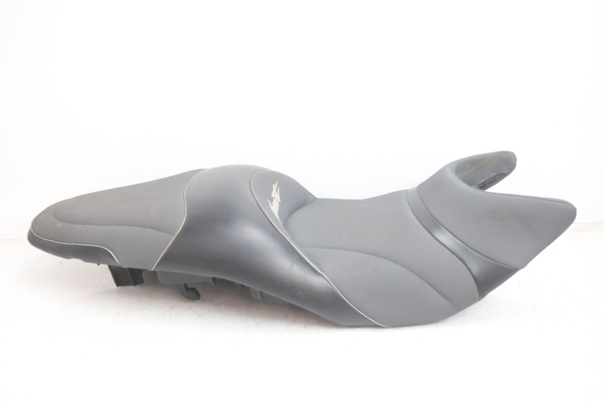 photo de SELLA HONDA CB F HORNET 600 (2005 - 2006) - Altra vista dell'articolo