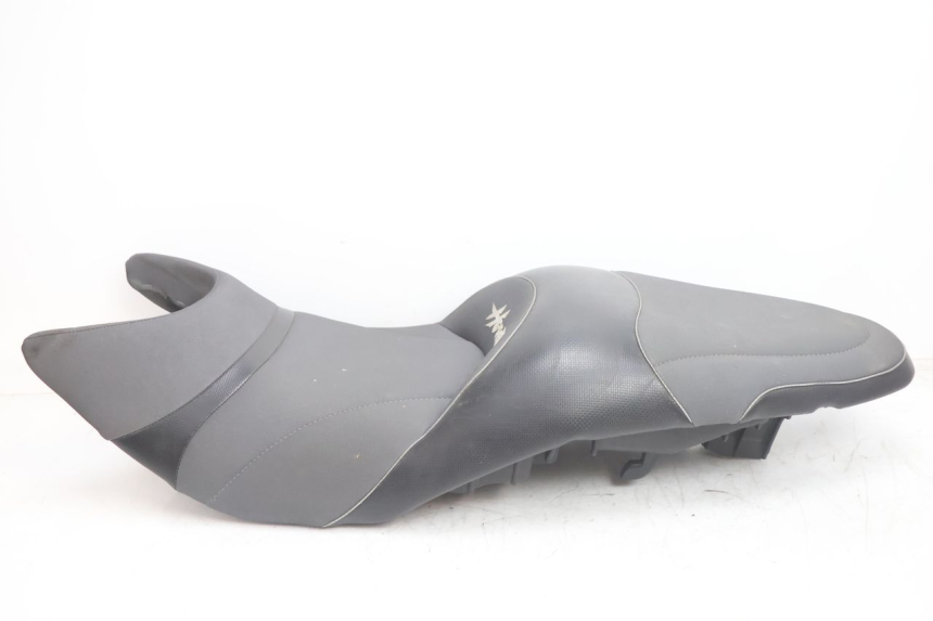 photo de SELLA HONDA CB F HORNET 600 (2005 - 2006) - Caratteristiche distintive
