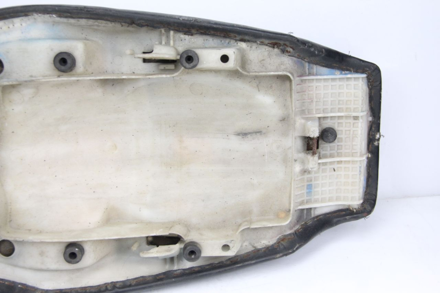 photo de SELLA HONDA CBR F SC21 1000 (1986 - 1992) - Altra vista dell'articolo