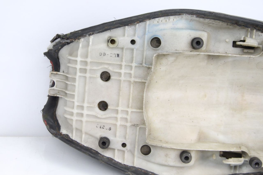 photo de SELLA HONDA CBR F SC21 1000 (1986 - 1992) - Zoom sui componenti