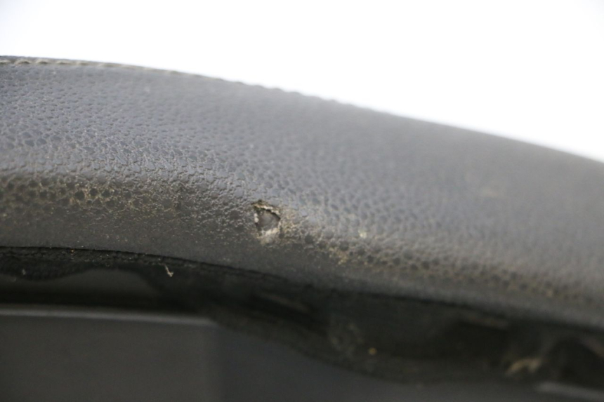 photo de SELLE PEUGEOT CITYSTAR 2T 50 (2018 - 2021) - Stato della superficie e materiale