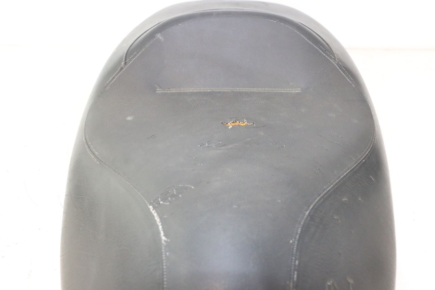 photo de SELLE PEUGEOT CITYSTAR 125 (2011 - 2017) - Zoom sui componenti
