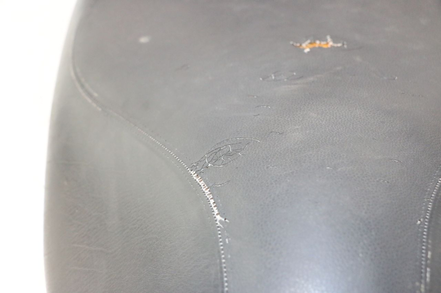 photo de SELLE PEUGEOT CITYSTAR 125 (2011 - 2017) - Primo piano ad alta risoluzione