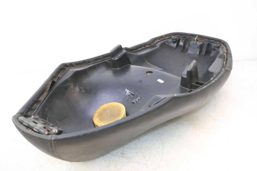 photo de SELLE PEUGEOT CITYSTAR 125 (2011 - 2017) - Zoom sullo stato d'uso