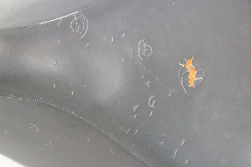 photo de SELLE PEUGEOT CITYSTAR 125 (2011 - 2017) - Zoom sullo stato d'uso
