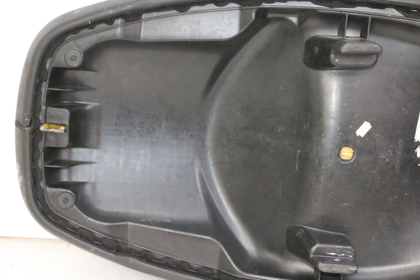 photo de SELLE PEUGEOT CITYSTAR 50 (2013 - 2017) - Angolazione alternativa