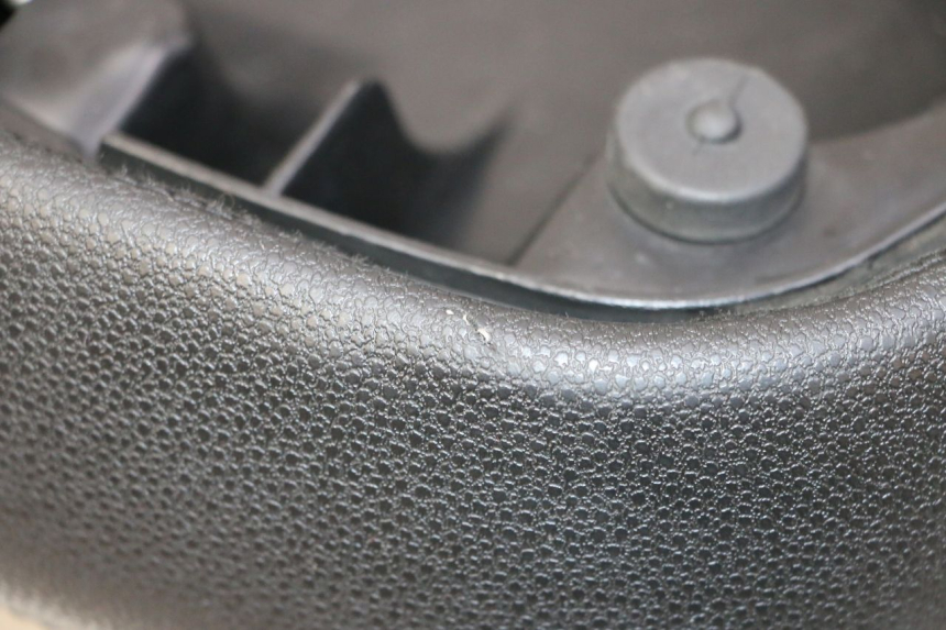 photo de SELLE PEUGEOT CITYSTAR 50 (2013 - 2017) - Marcature e riferimenti originali