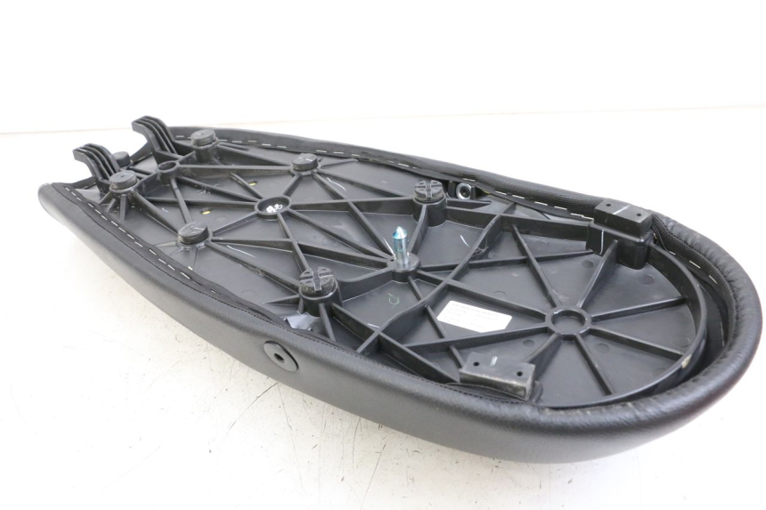 photo de SELLA ROYAL ENFIELD CONTINENTAL GT 650 (2019 - 2024) - Zoom sullo stato d'uso