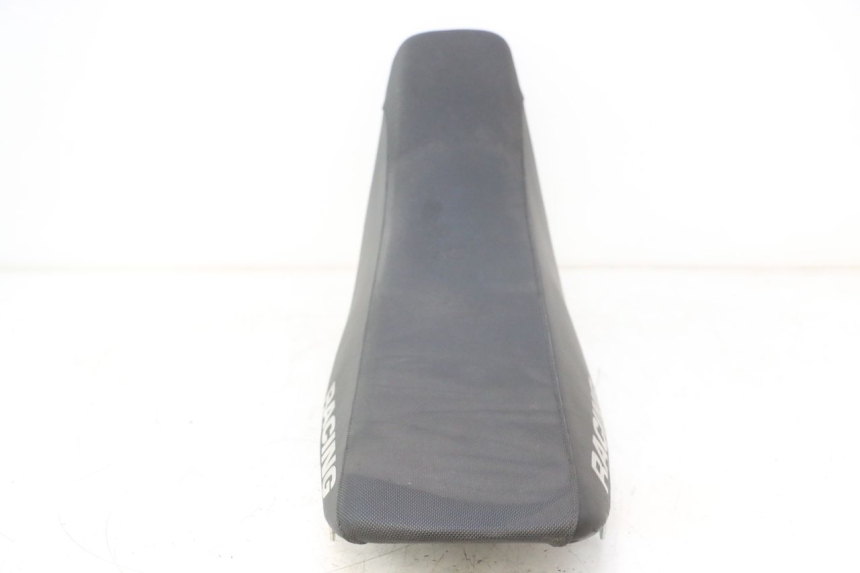 photo de SELLA HM HONDA CRM DERAPAGE RR 50 (2006 - 2017) - Caratteristiche distintive